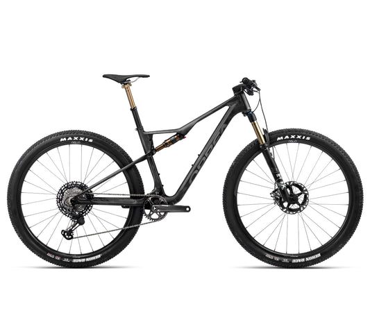 Overligger: Orbea Oiz M-Team XTR. Str L. Kun en modell.